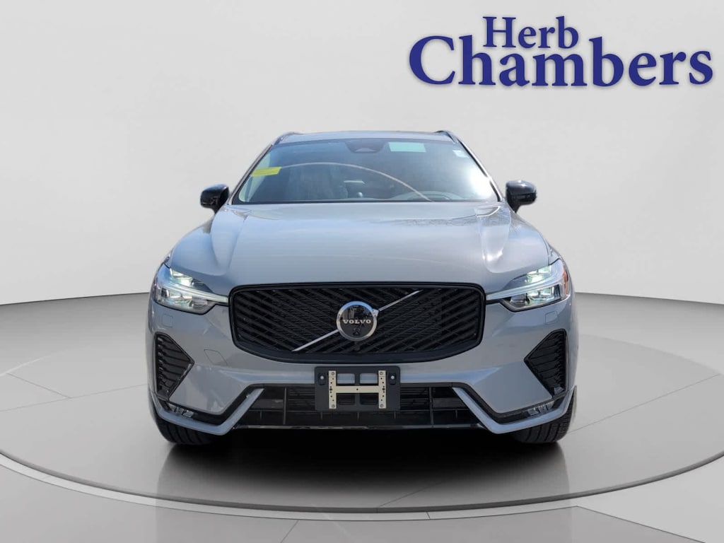 New 2026 Volvo XC60 B5 Ultra SUV