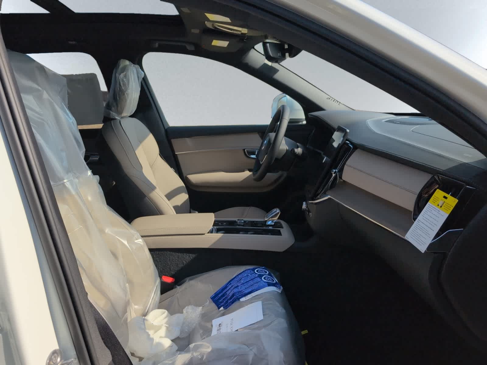 new 2026 Volvo XC90 car, priced at $71,825
