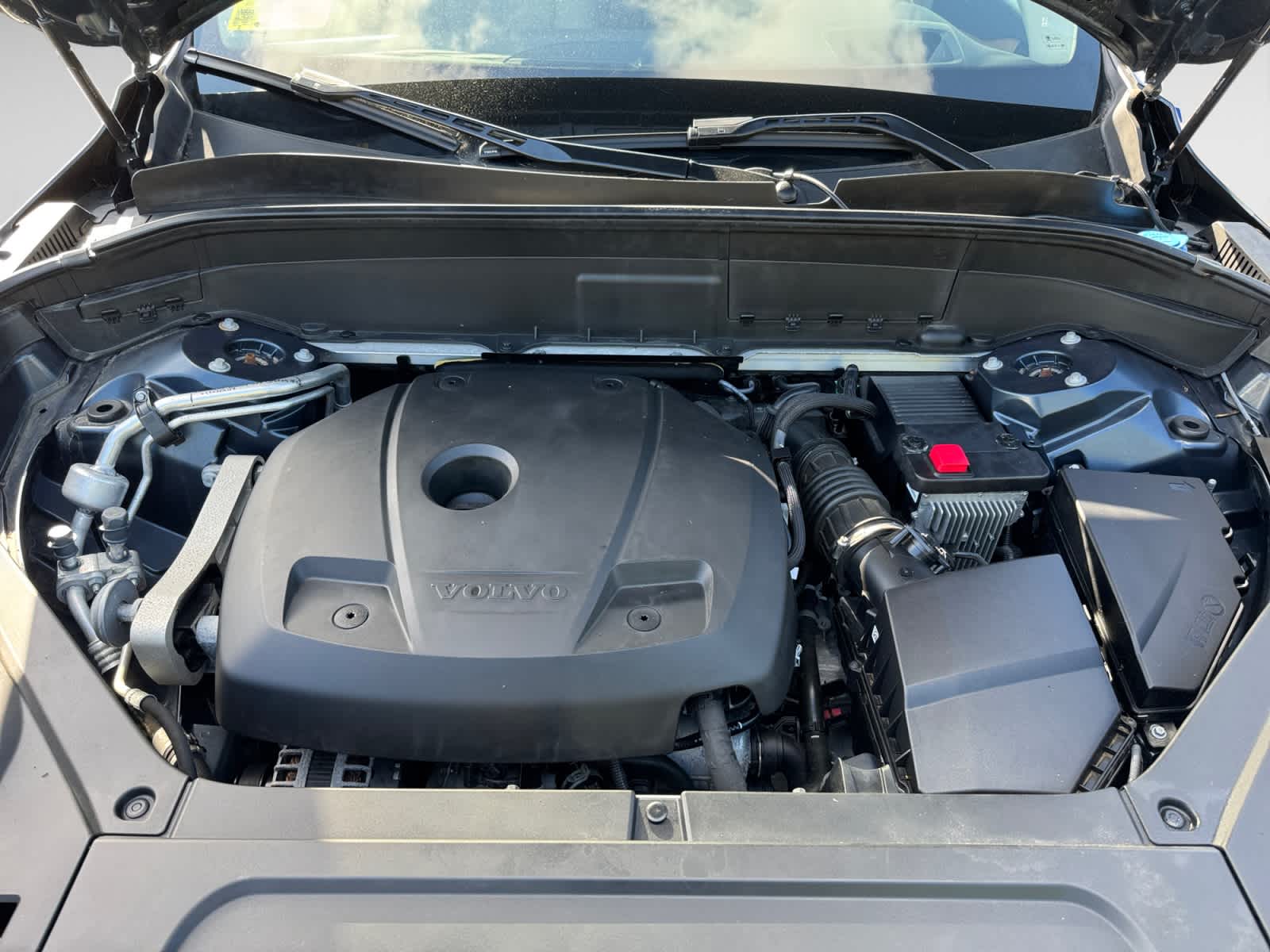 used 2022 Volvo XC90 car, priced at $31,998