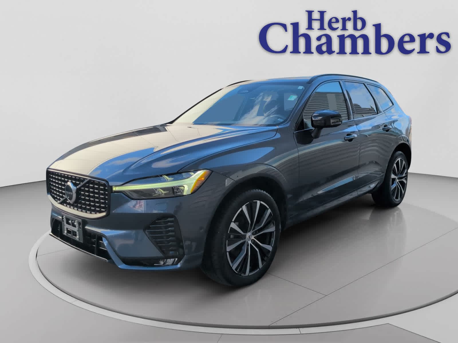 used 2023 Volvo XC60 car, priced at $31,998