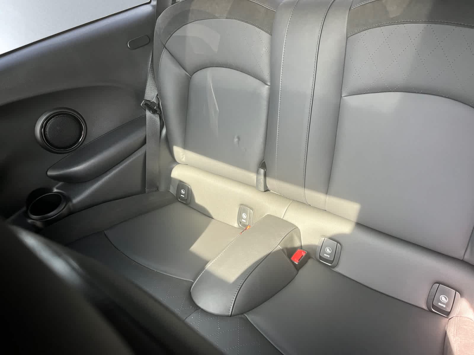 used 2024 MINI Hardtop 2 Door car, priced at $29,998