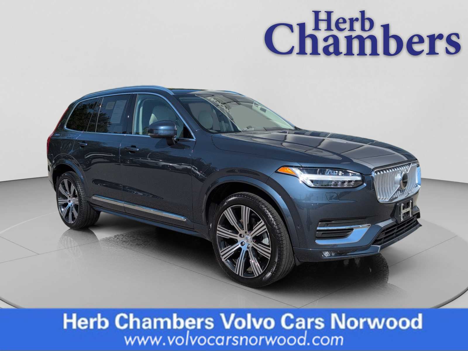 2023 Volvo XC90 B6 Ultimate 6-Seater 4WD's photo