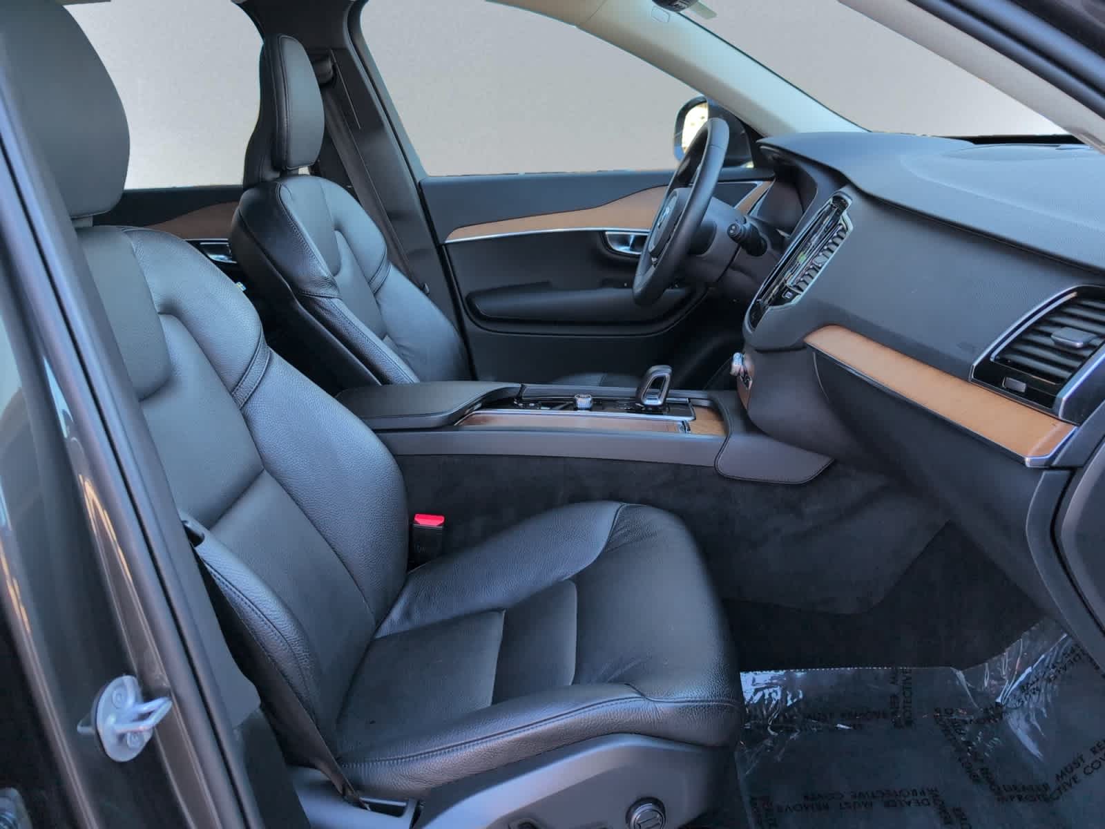 used 2023 Volvo XC90 car, priced at $36,998