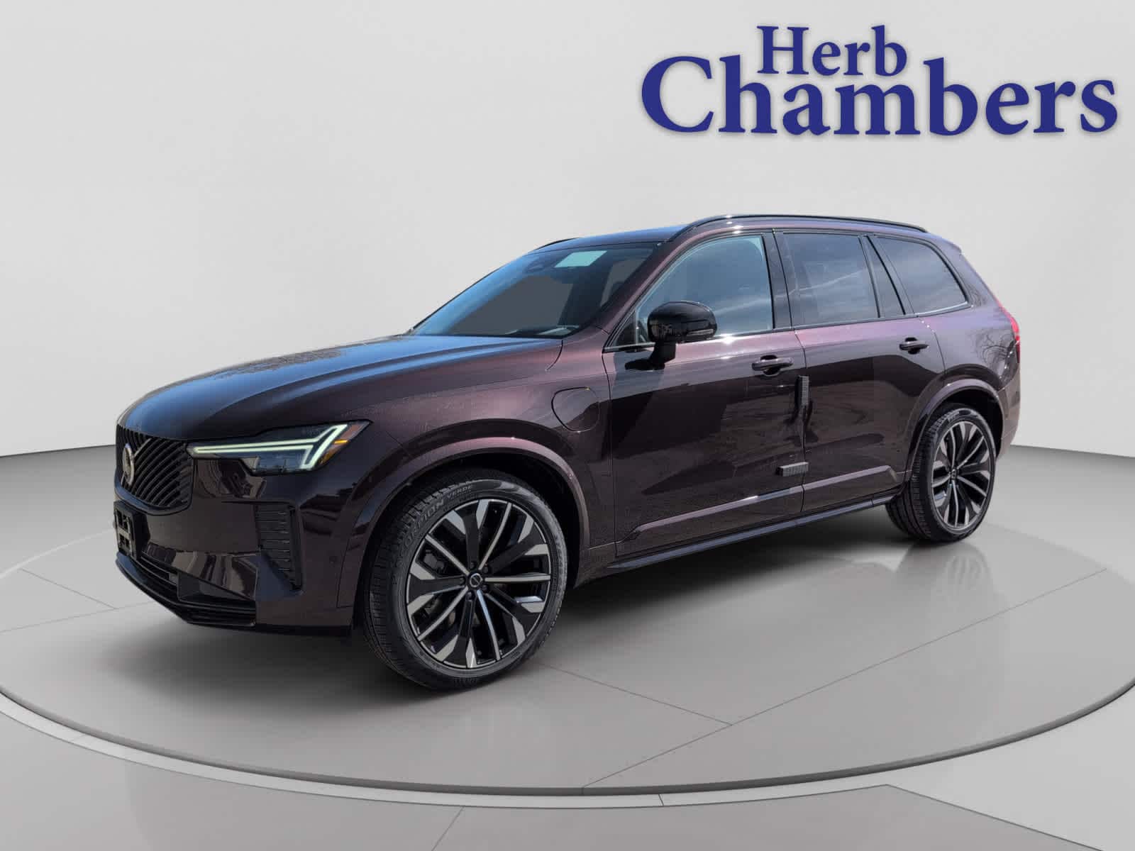 new 2026 Volvo XC90 plug-in hybrid car, priced at $92,200