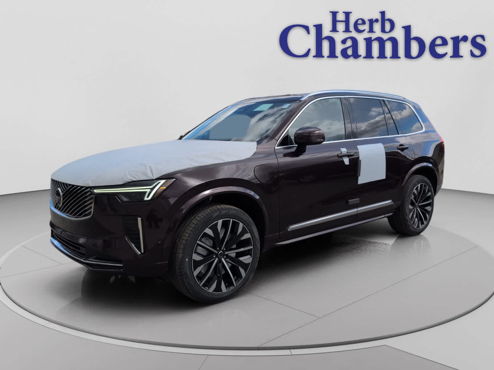 new 2026 Volvo XC90 plug-in hybrid car, priced at $85,705