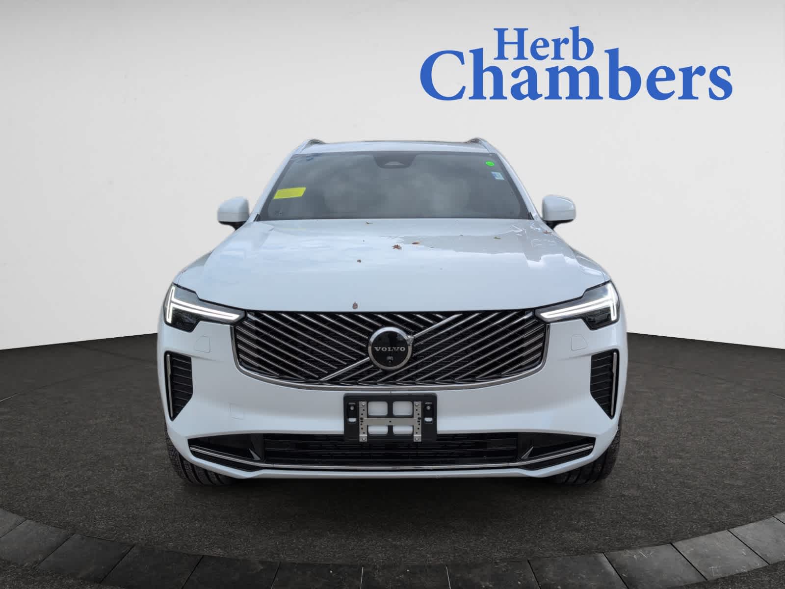 2026 Volvo XC90 Plus photo 2