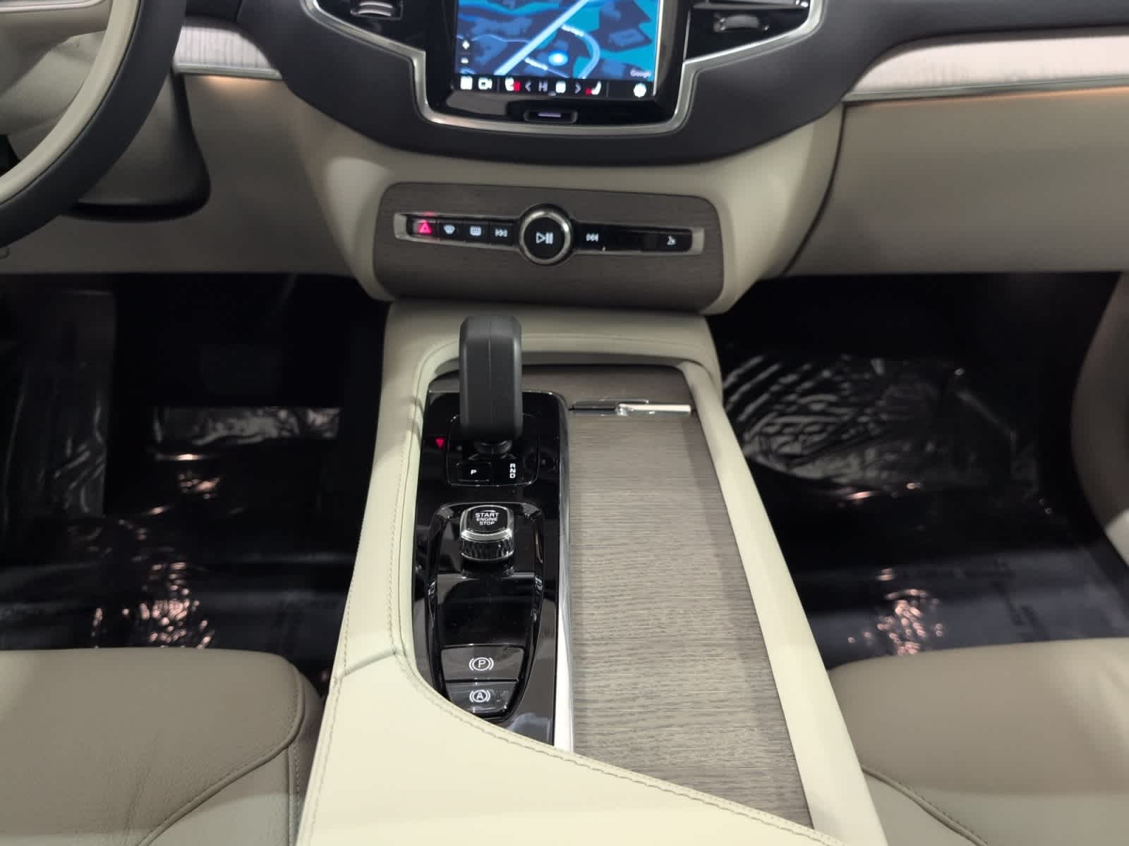 used 2023 Volvo XC90 car, priced at $34,998