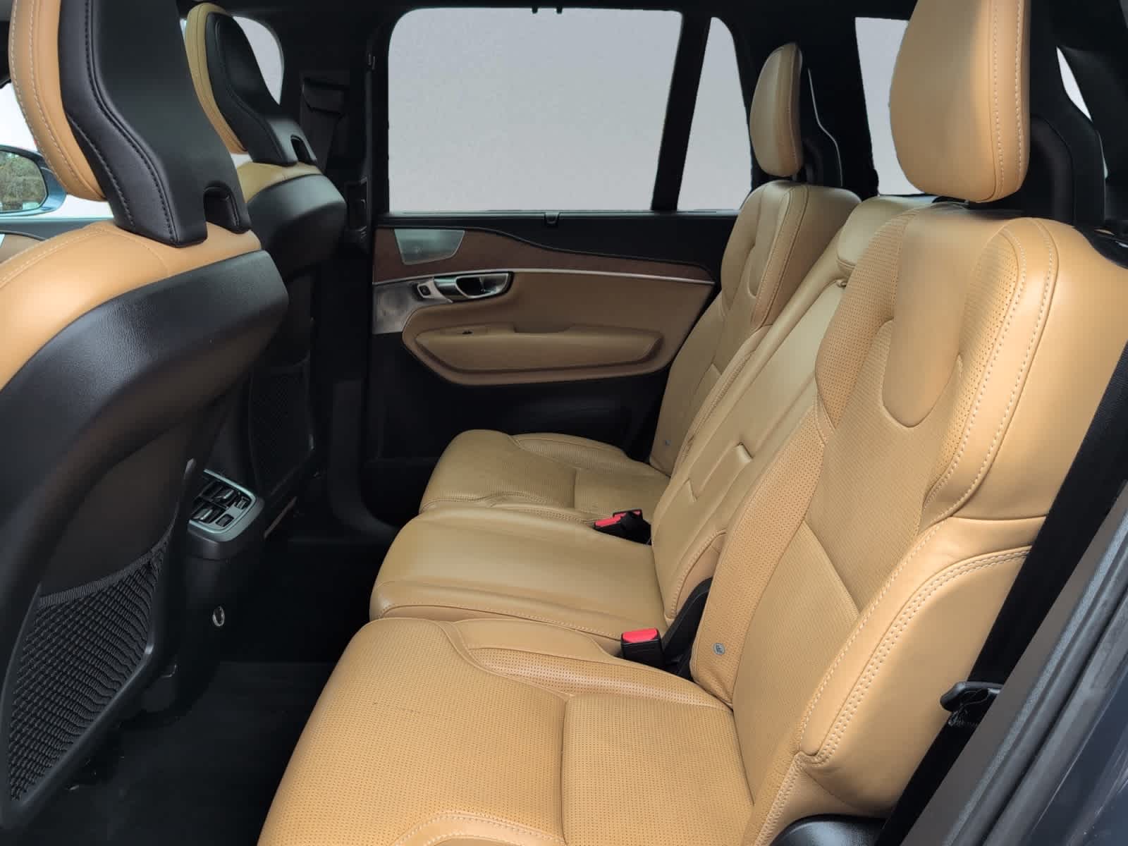 used 2019 Volvo XC90 car, priced at $19,498
