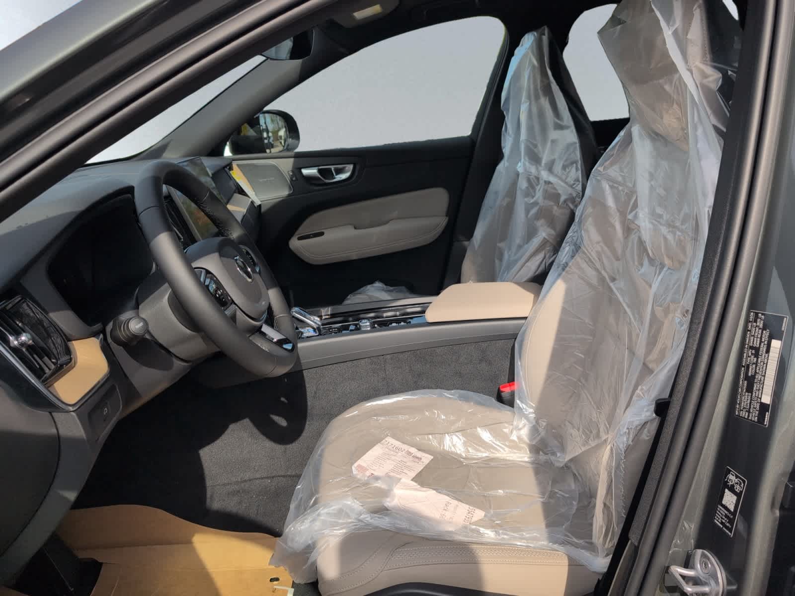new 2026 Volvo XC60 car, priced at $58,520