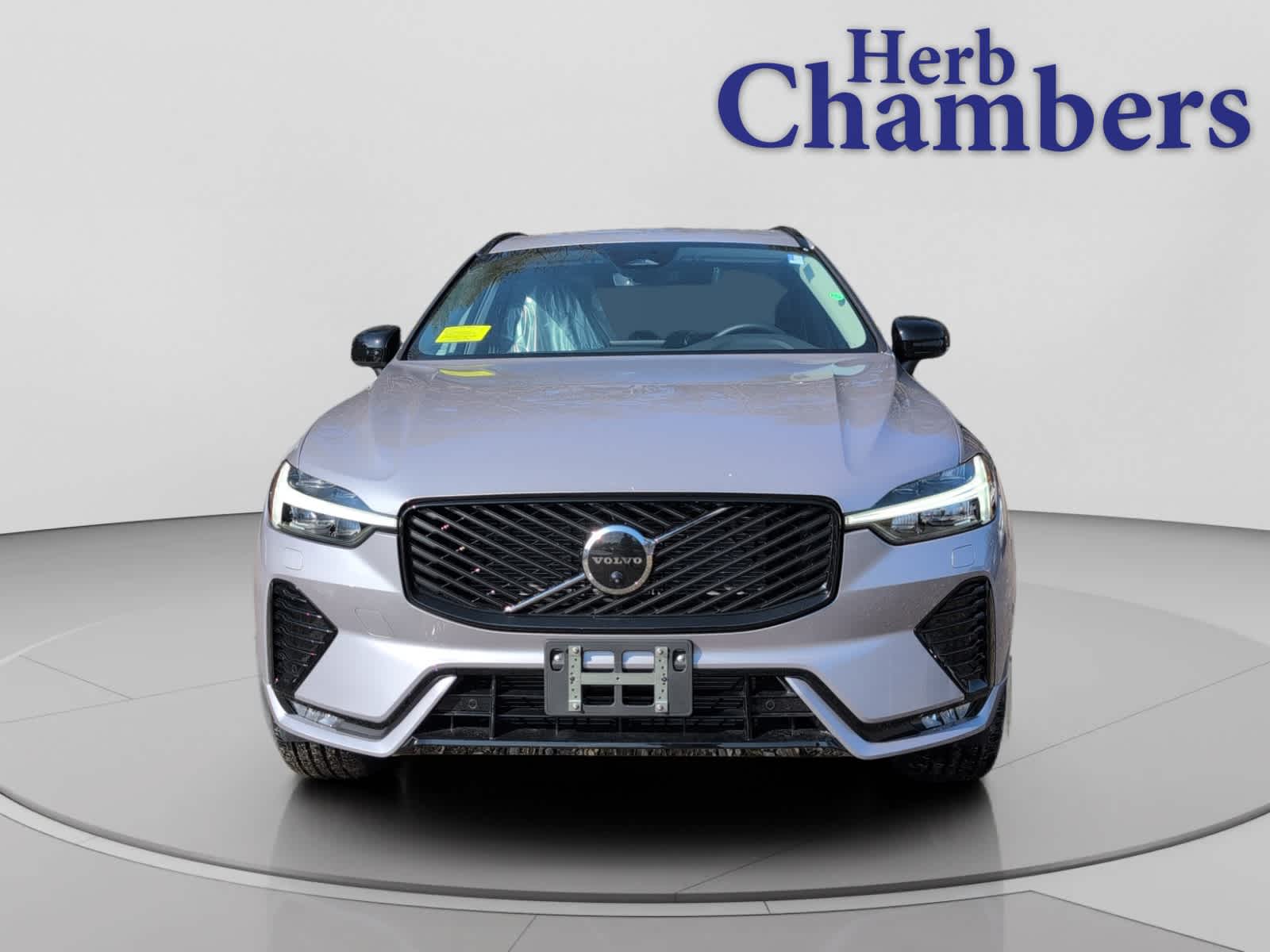 new 2026 Volvo XC60 car, priced at $58,105