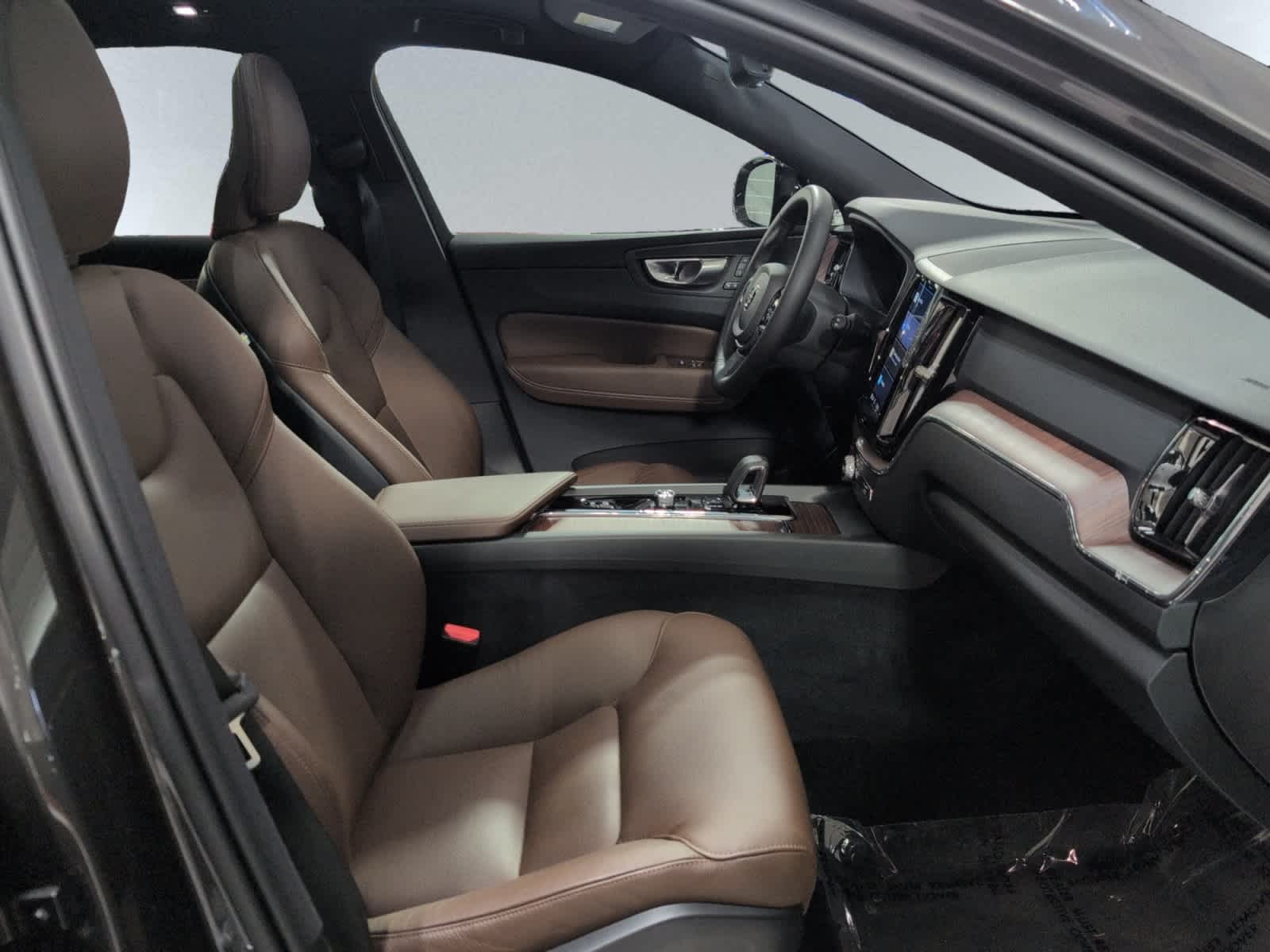 used 2024 Volvo XC60 car, priced at $39,998