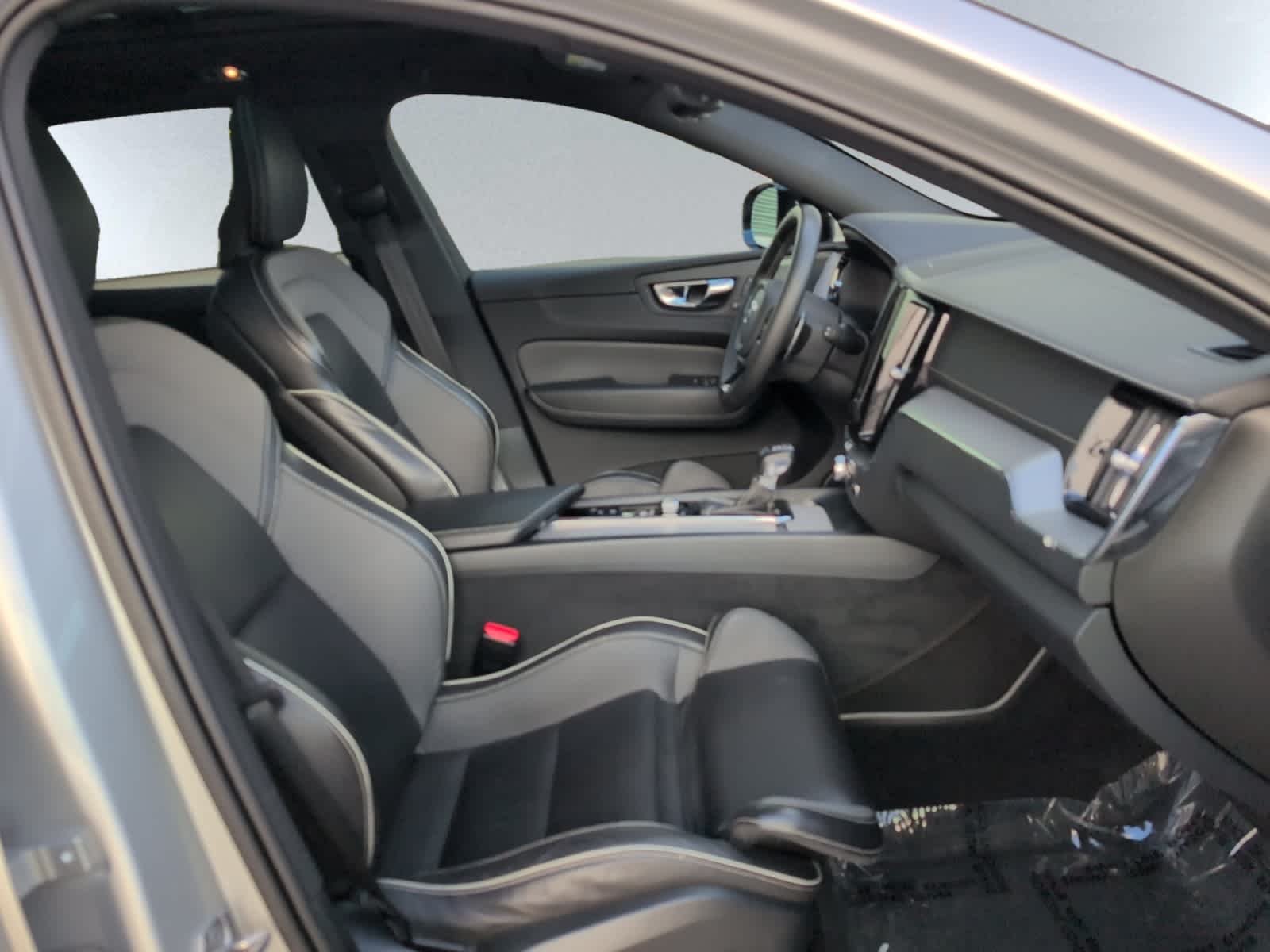 used 2020 Volvo XC60 car, priced at $22,998