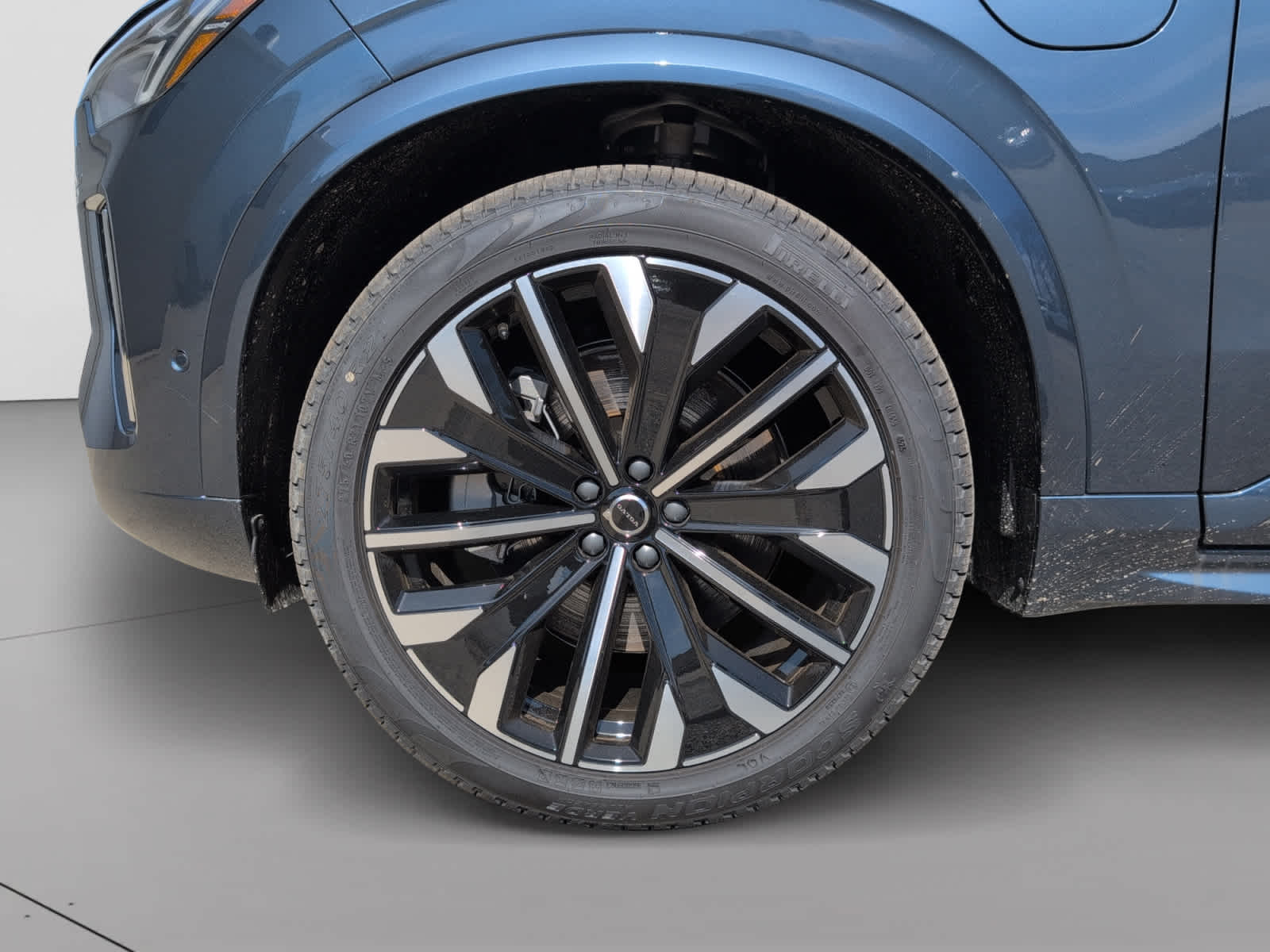 new 2026 Volvo XC90 plug-in hybrid car, priced at $92,625