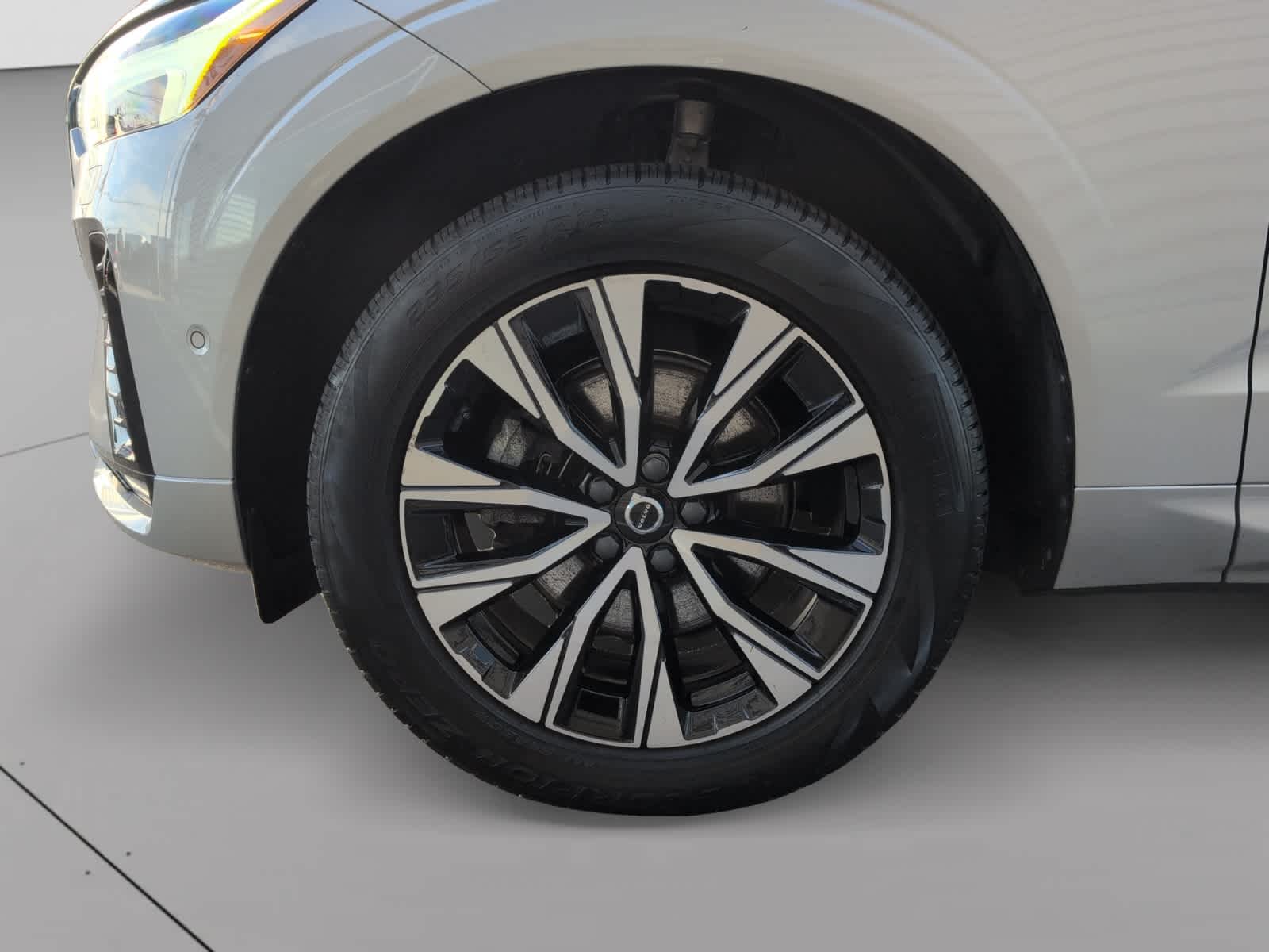used 2023 Volvo XC60 car, priced at $28,998