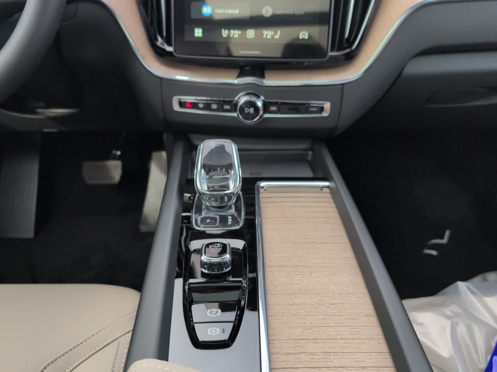 new 2026 Volvo XC60 car, priced at $58,800