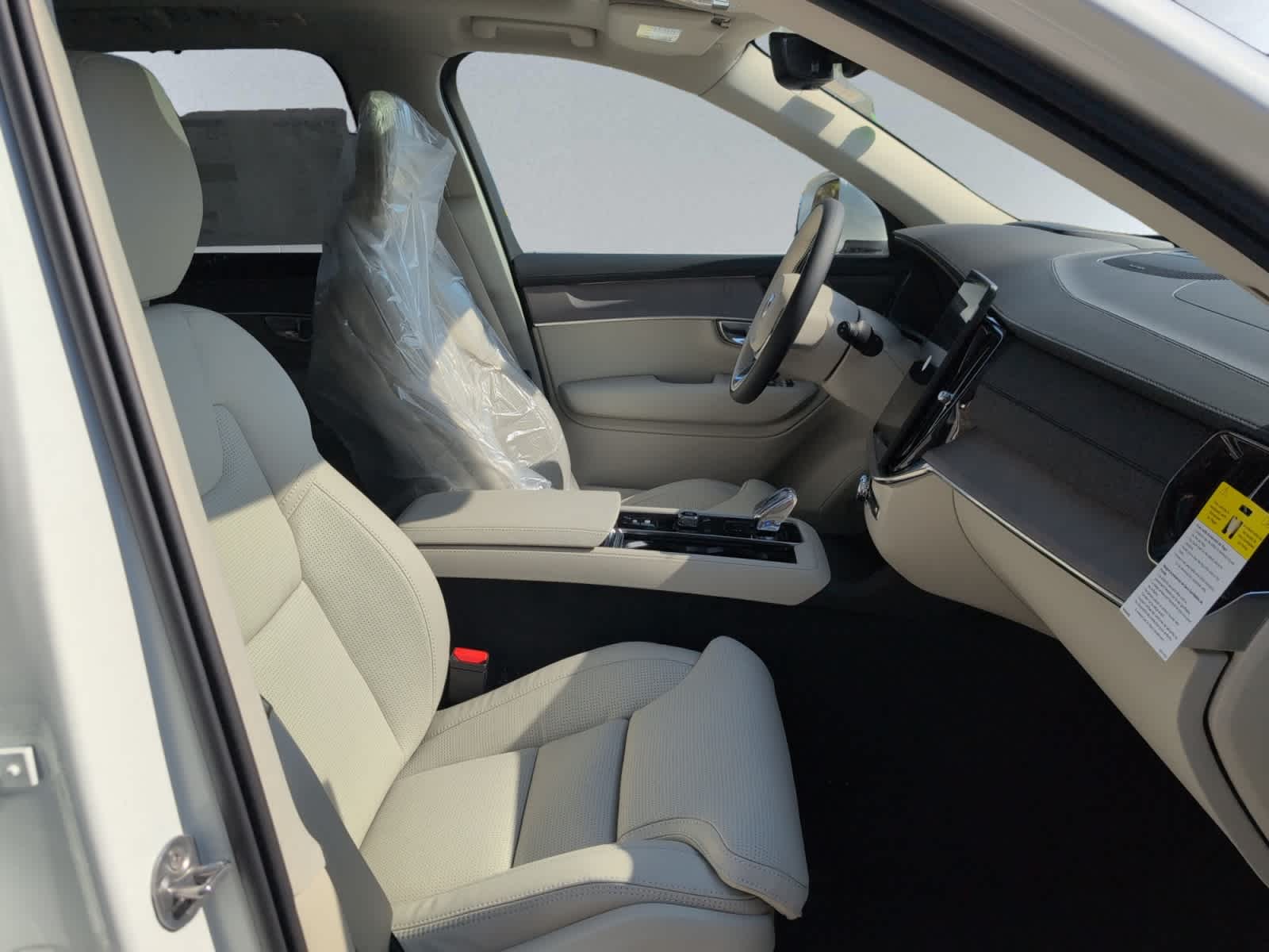 new 2026 Volvo XC90 car, priced at $75,155