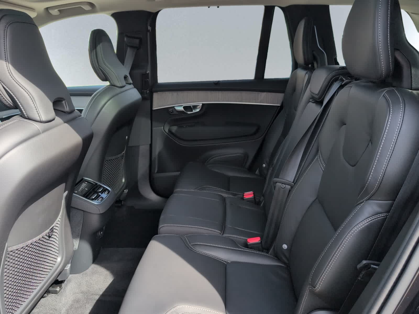 new 2026 Volvo XC90 car, priced at $75,155
