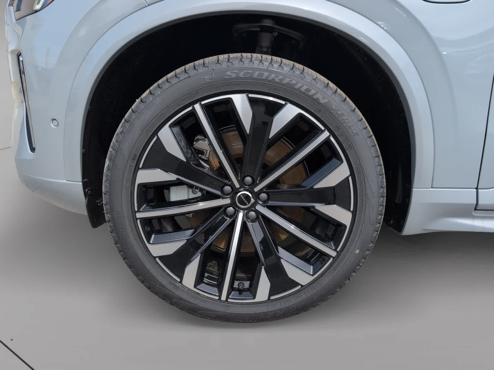 new 2026 Volvo XC90 plug-in hybrid car, priced at $85,625
