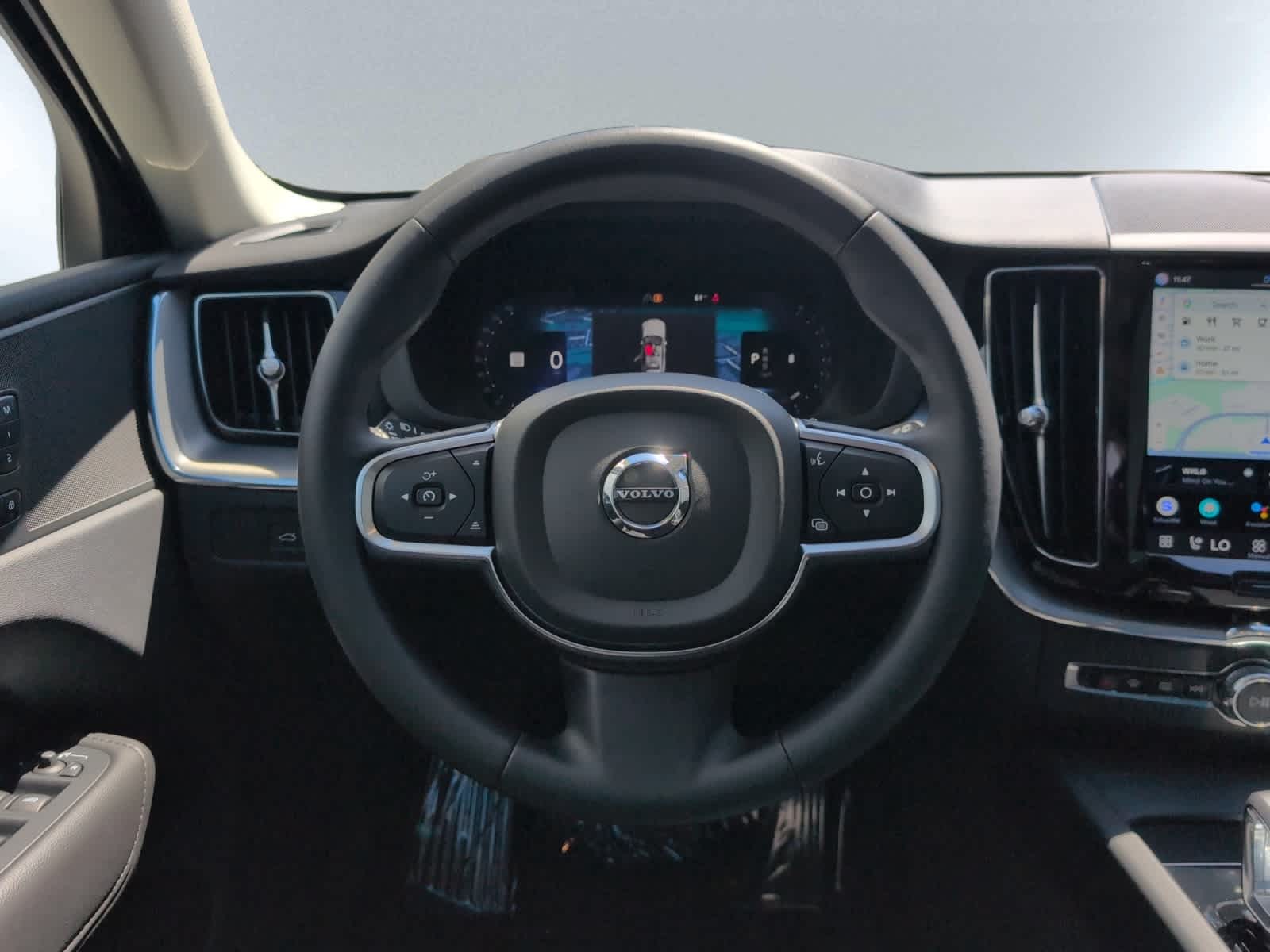 used 2023 Volvo XC60 car, priced at $32,998