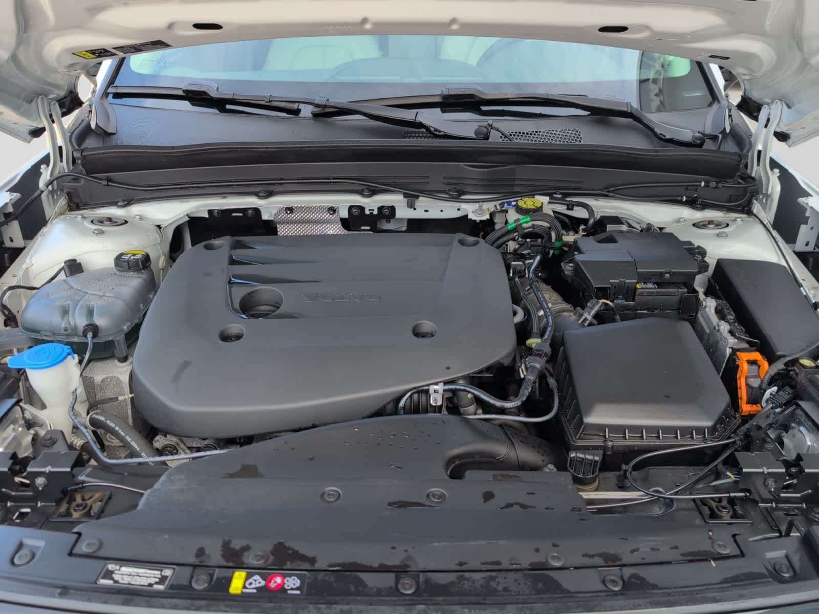 used 2023 Volvo XC40 car, priced at $29,998