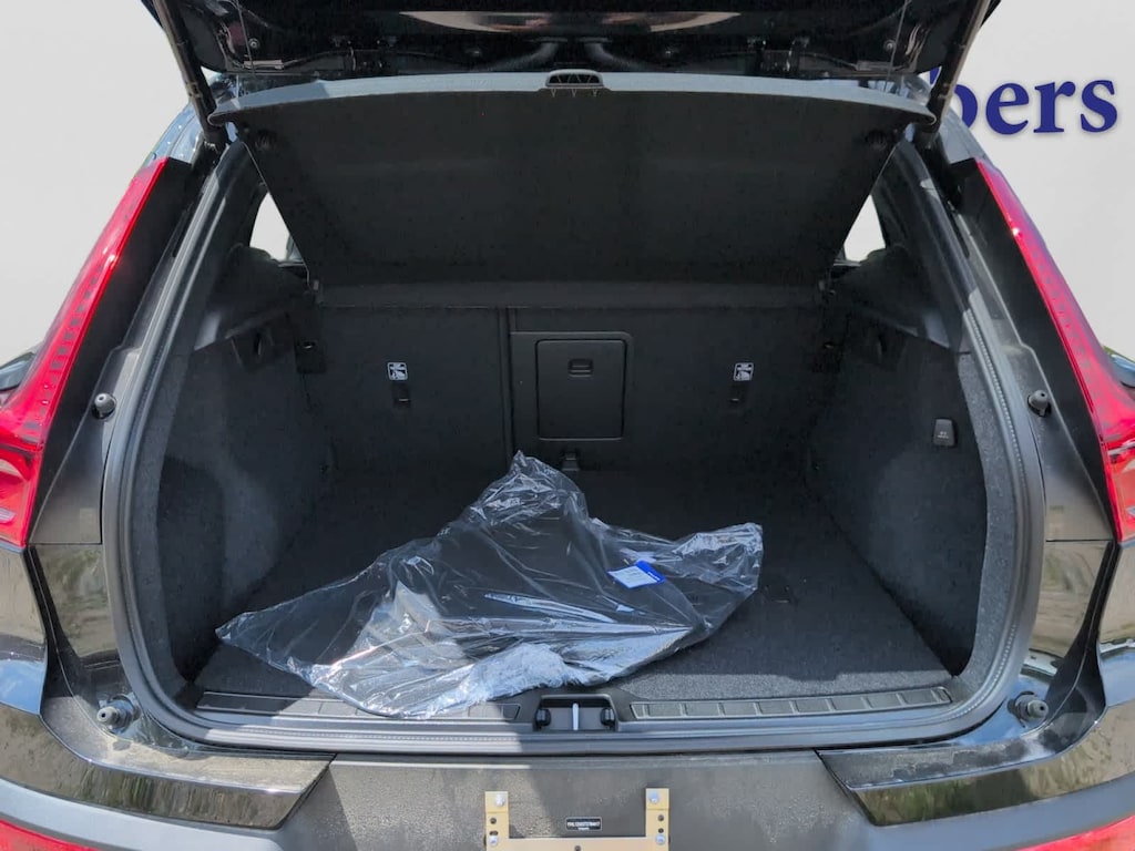 New 2026 Volvo XC40 B5 Plus SUV