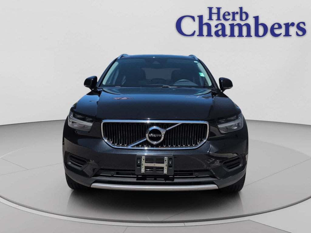 Used 2019 Volvo XC40 T5 Momentum SUV