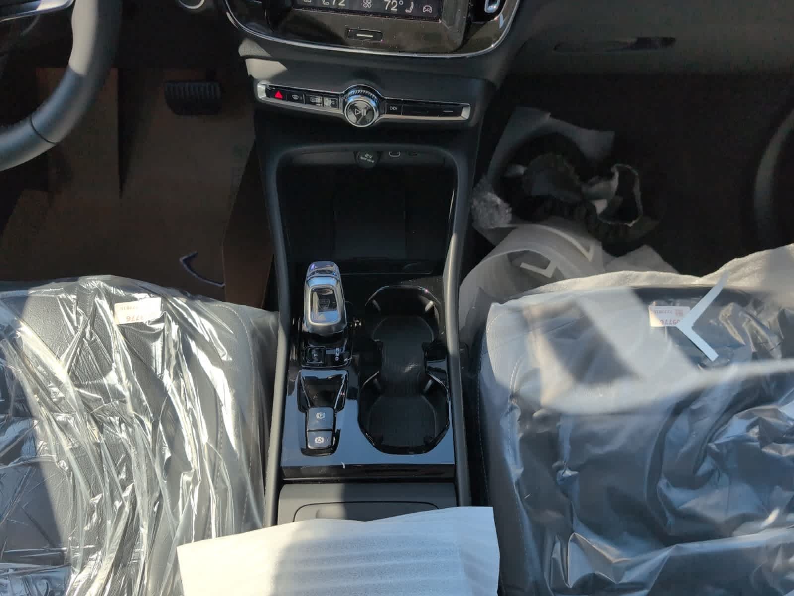 new 2026 Volvo XC40 car, priced at $50,035