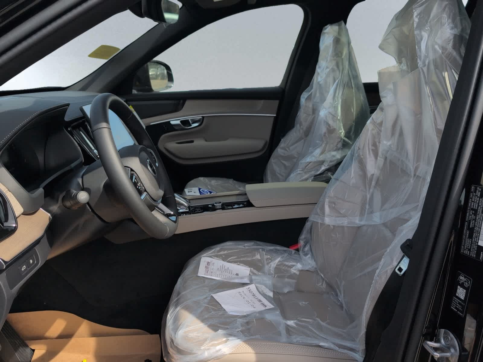 new 2026 Volvo XC90 plug-in hybrid car, priced at $81,570