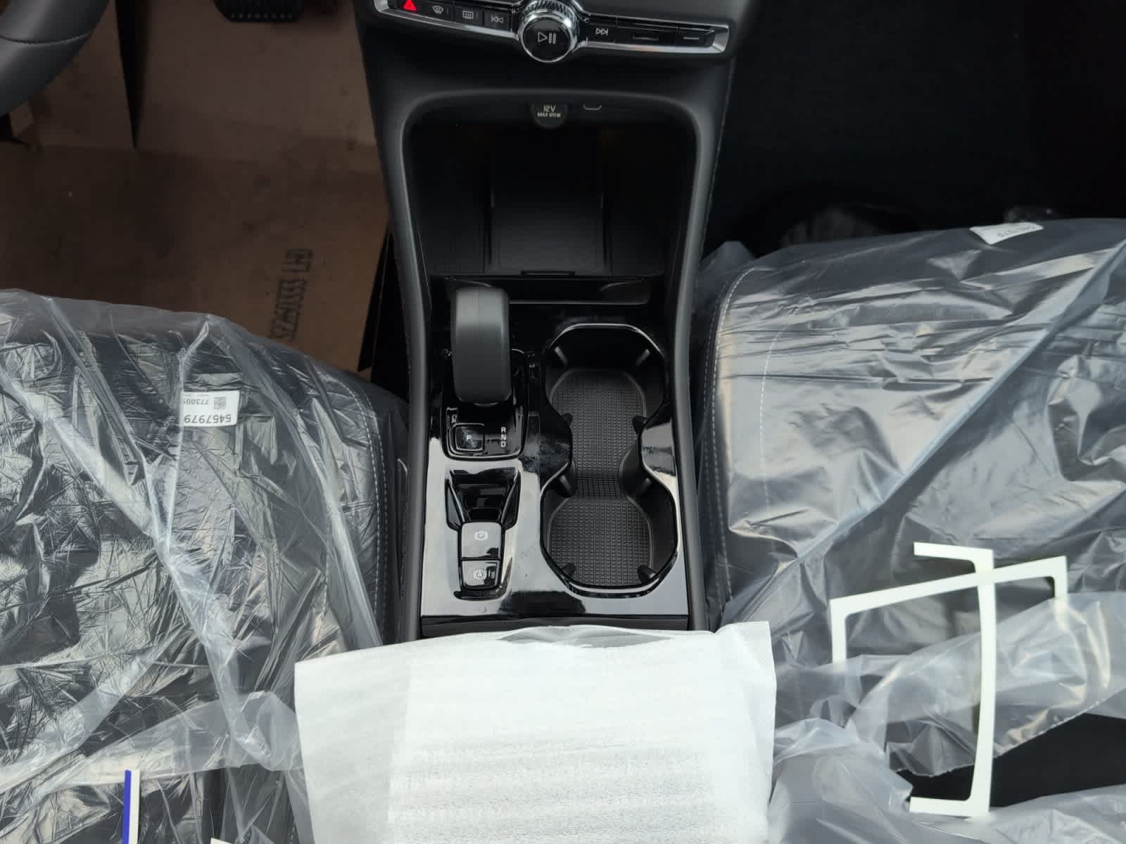 new 2026 Volvo XC40 car, priced at $54,175