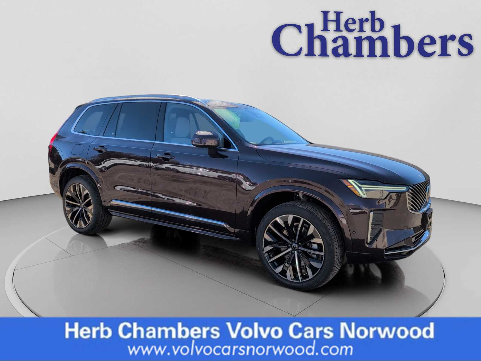 2026 Volvo XC90 Plus's photo