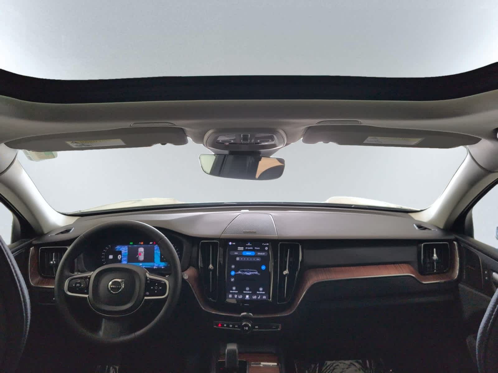 used 2023 Volvo XC60 car, priced at $35,498