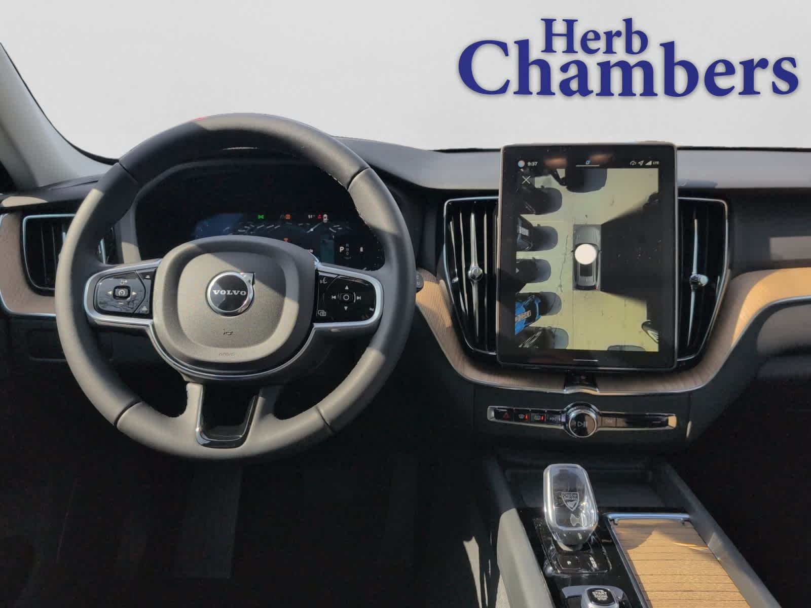 new 2026 Volvo XC60 car, priced at $58,105
