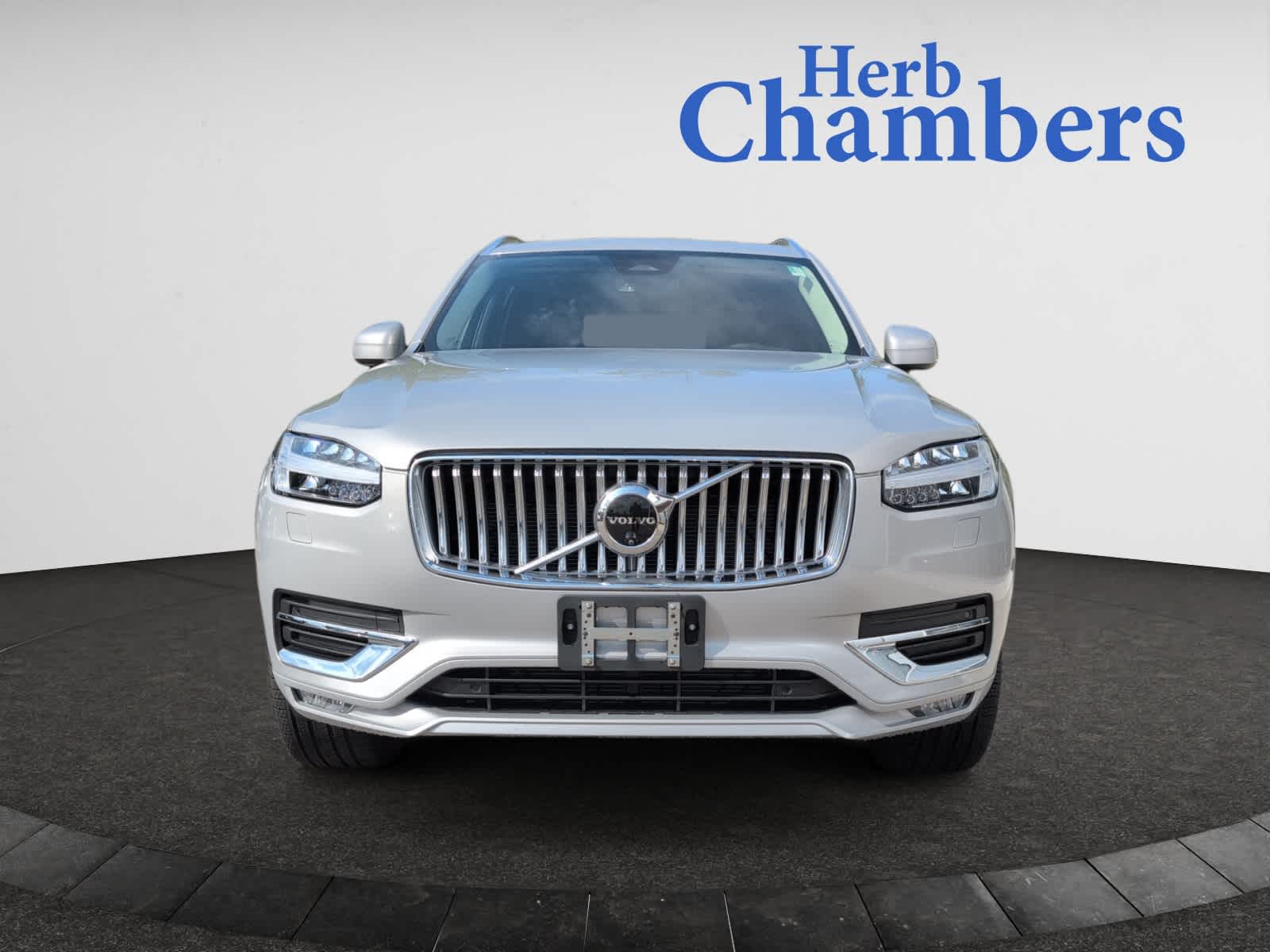 2024 Volvo XC90 Plus photo 2