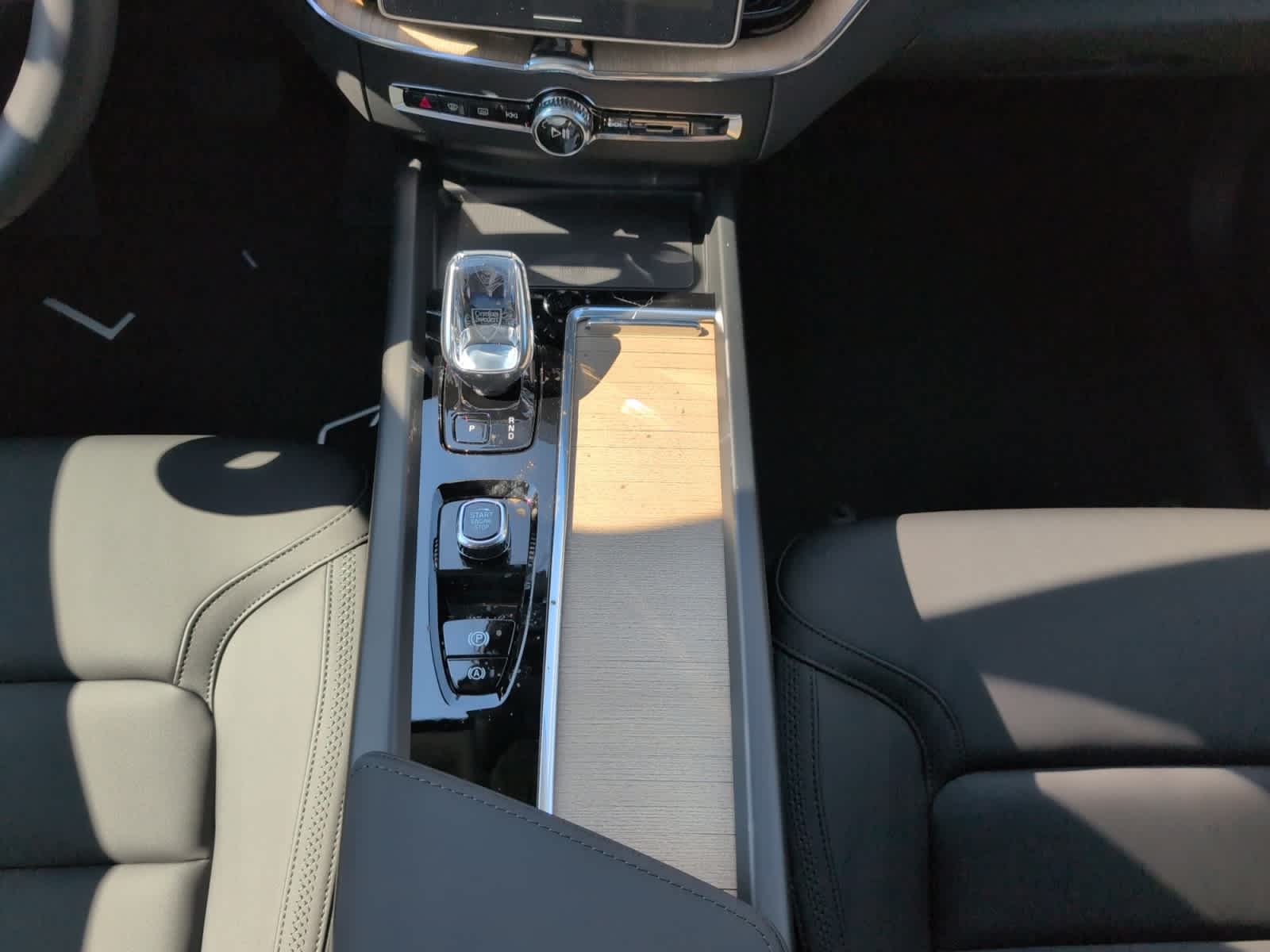 new 2026 Volvo XC60 car, priced at $58,520