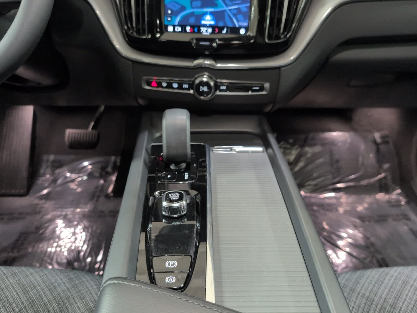 used 2023 Volvo XC60 car, priced at $27,998