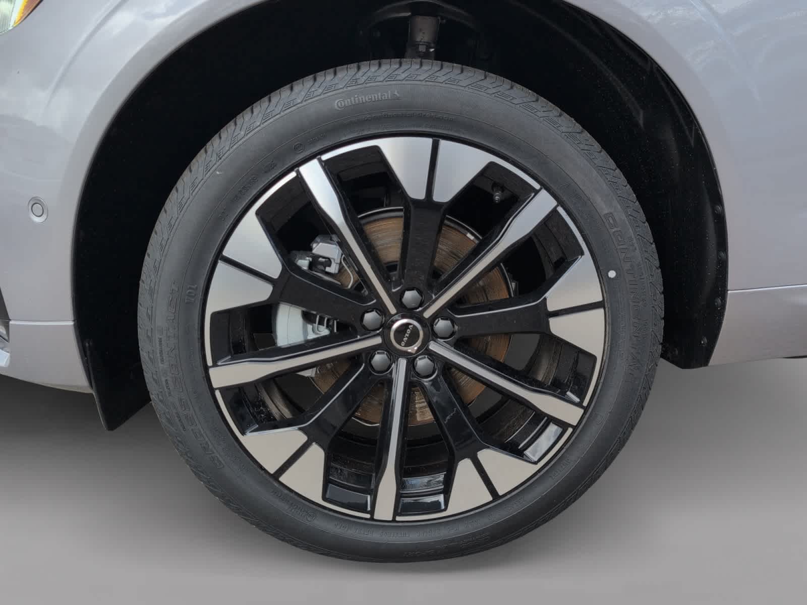 new 2026 Volvo XC60 car, priced at $58,135