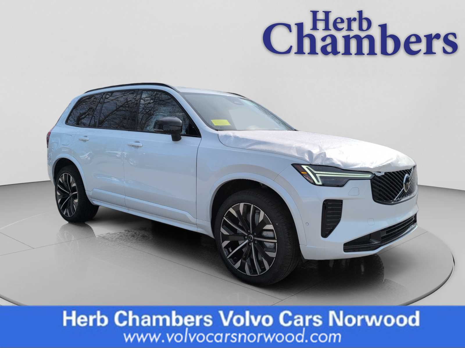 new 2026 Volvo XC90 plug-in hybrid car, priced at $86,205