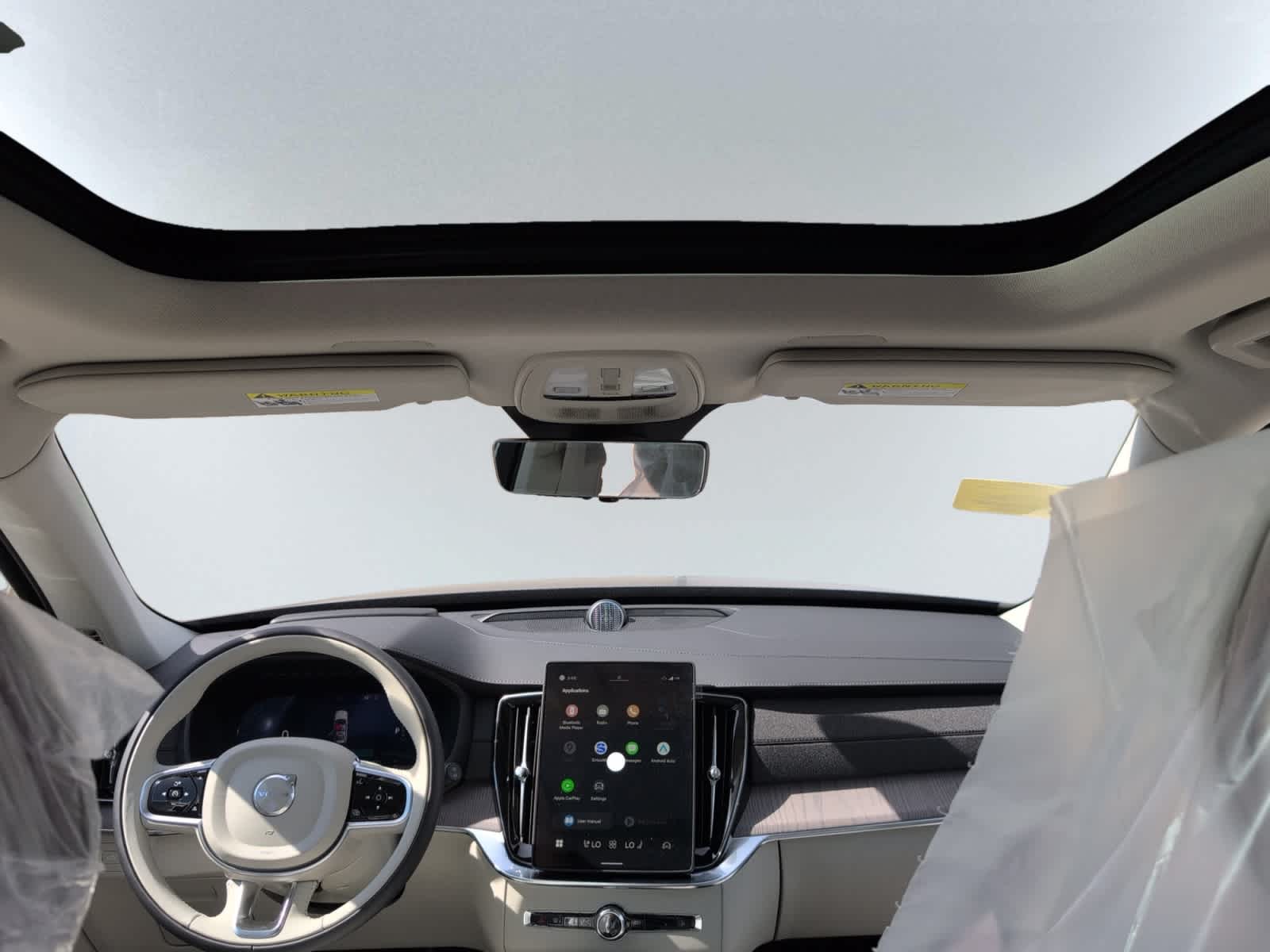 new 2026 Volvo XC90 plug-in hybrid car, priced at $92,625