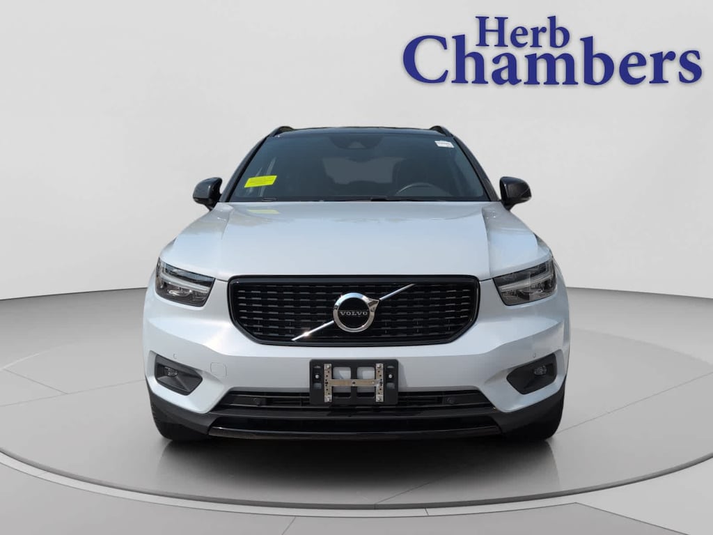 Used 2021 Volvo XC40 T5 R-Design SUV