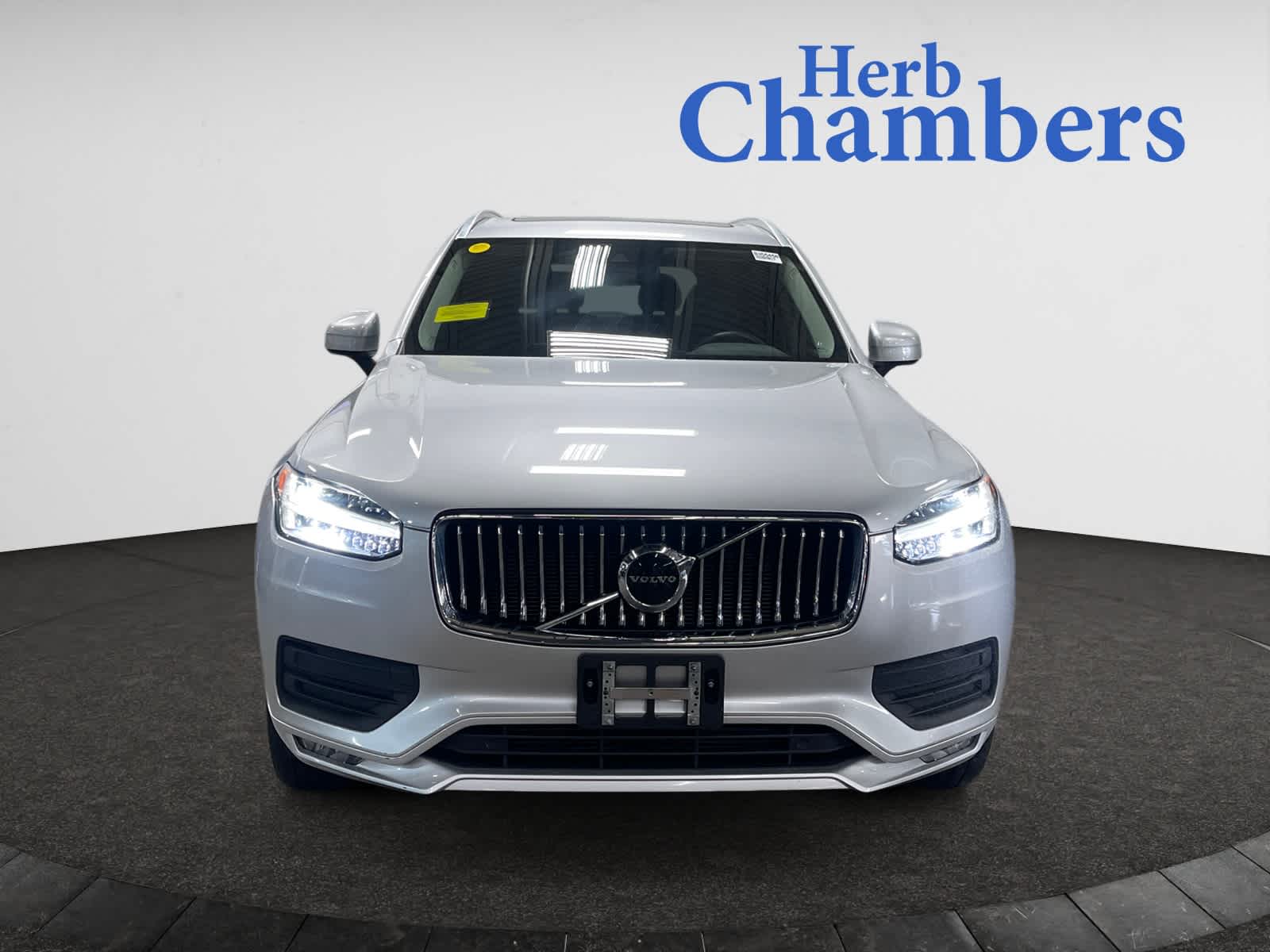 2020 Volvo XC90 T6 Momentum photo 2