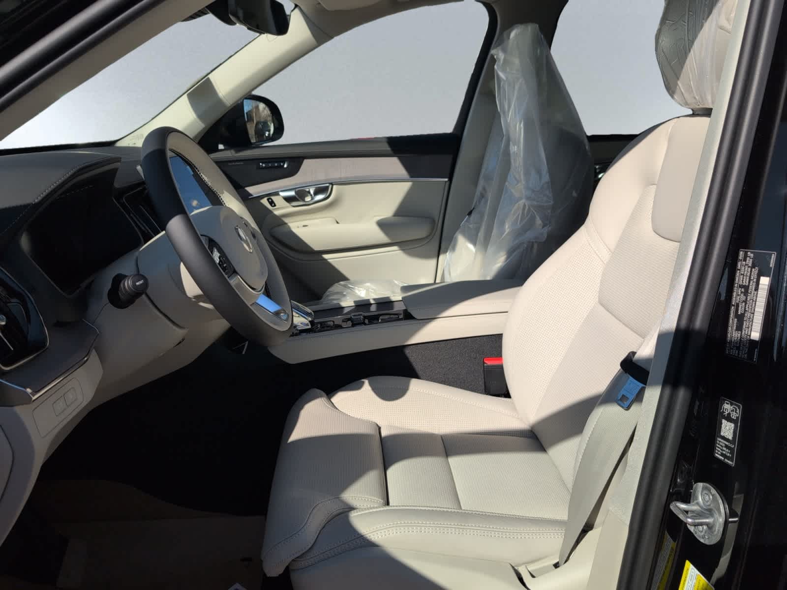 new 2026 Volvo XC90 plug-in hybrid car, priced at $86,630