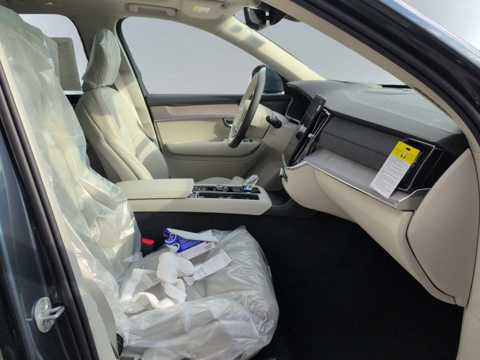new 2026 Volvo XC90 car, priced at $75,155