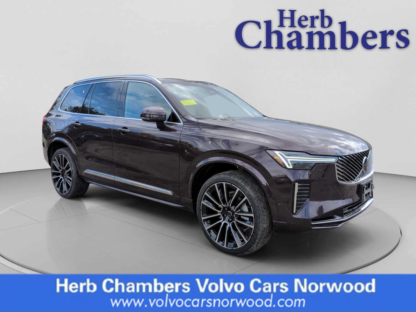 2026 Volvo XC90 Plus's photo
