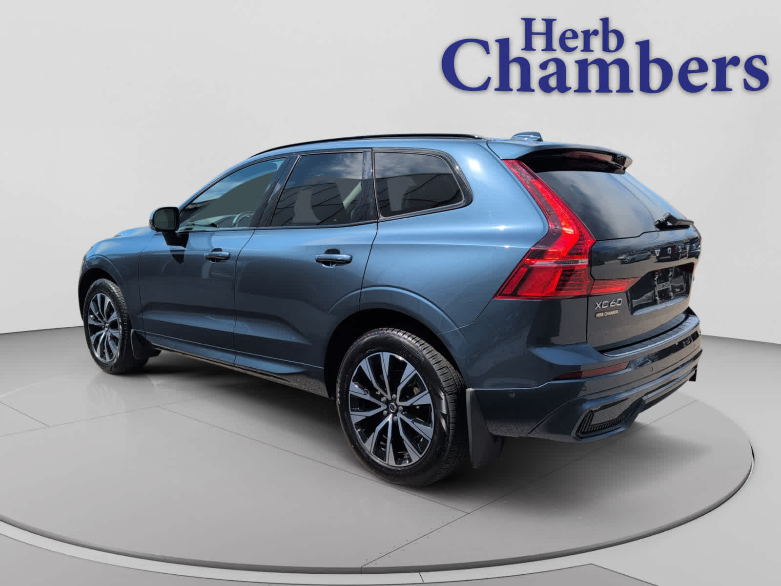 used 2023 Volvo XC60 car, priced at $37,498