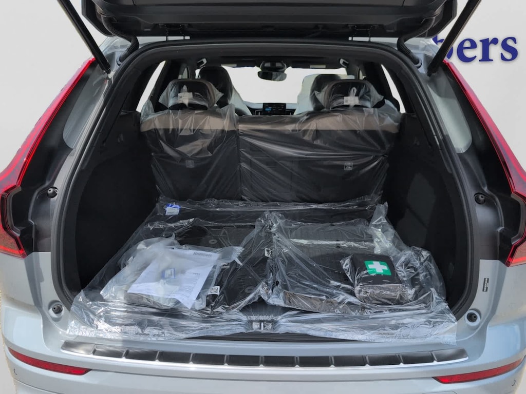 New 2026 Volvo XC60 B5 Plus SUV