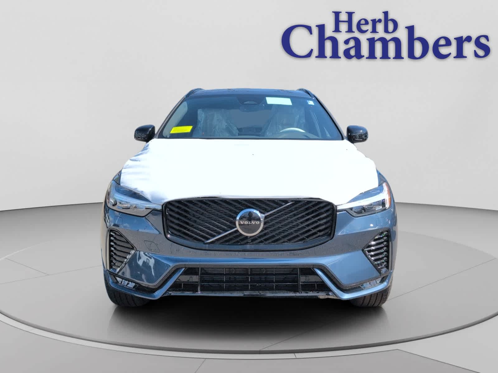 new 2026 Volvo XC60 car, priced at $52,670