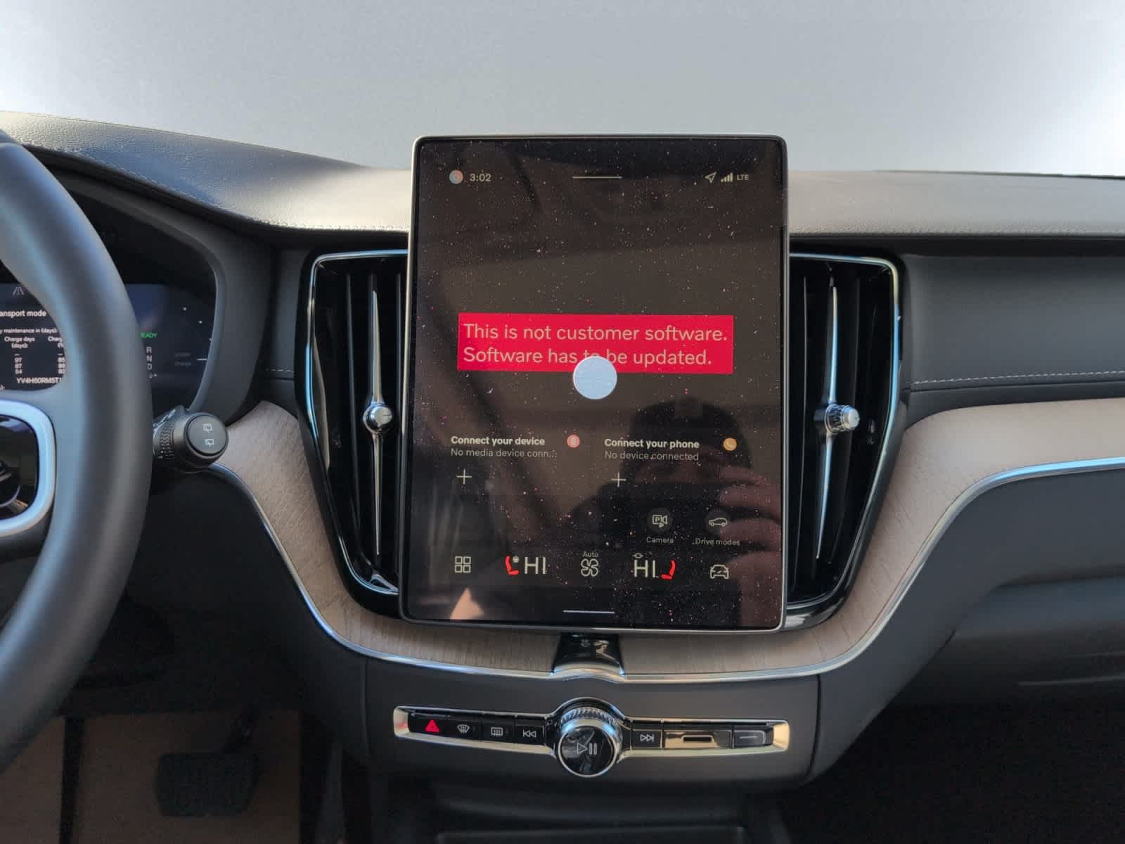 new 2026 Volvo XC60 plug-in hybrid car, priced at $74,935