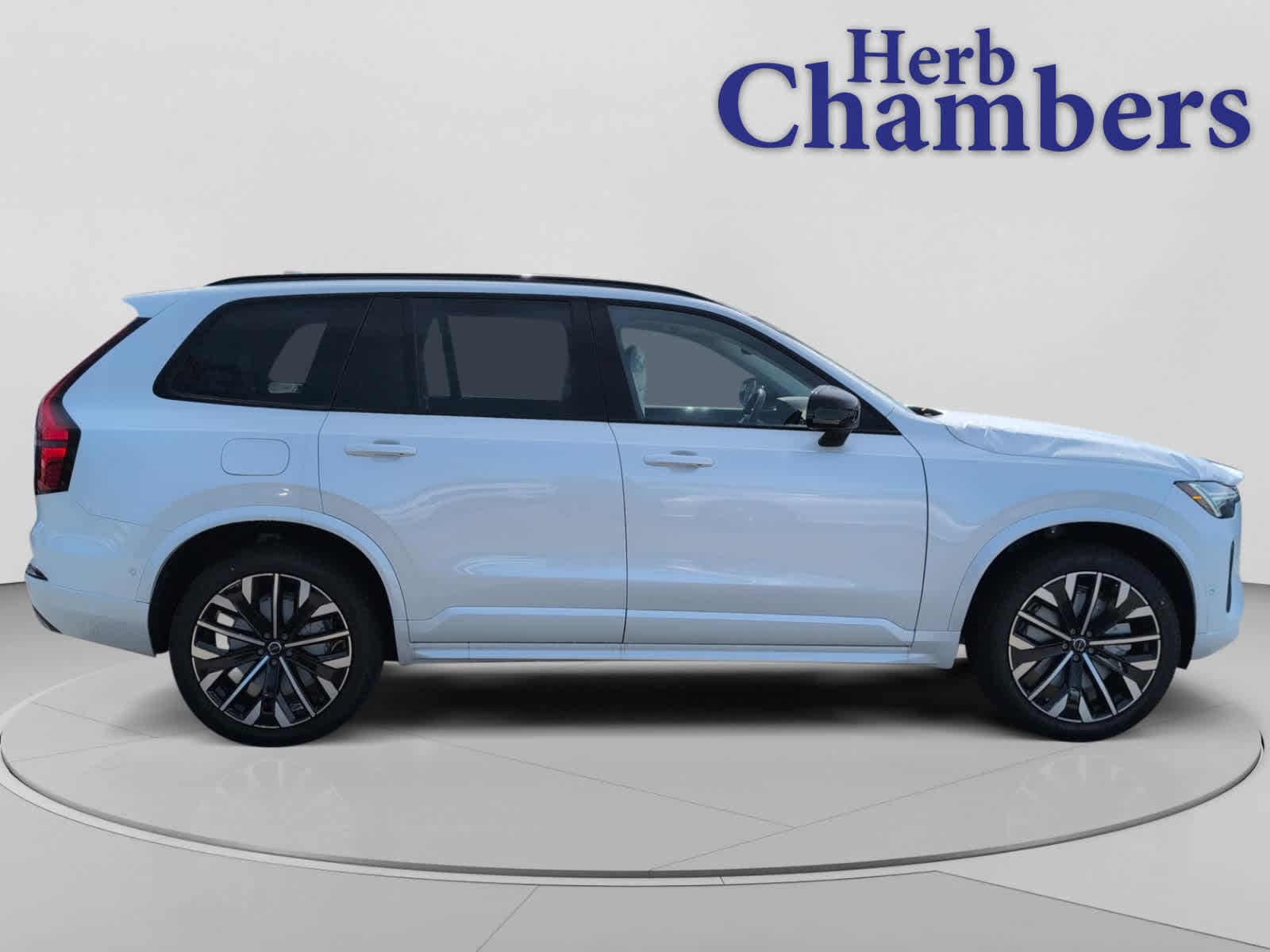 new 2026 Volvo XC90 plug-in hybrid car, priced at $86,205