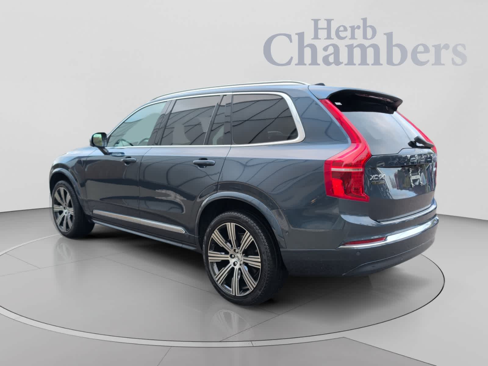 Certified 2025 Volvo XC90 plug-in hybrid T8 Ultra 7-Seater SUV