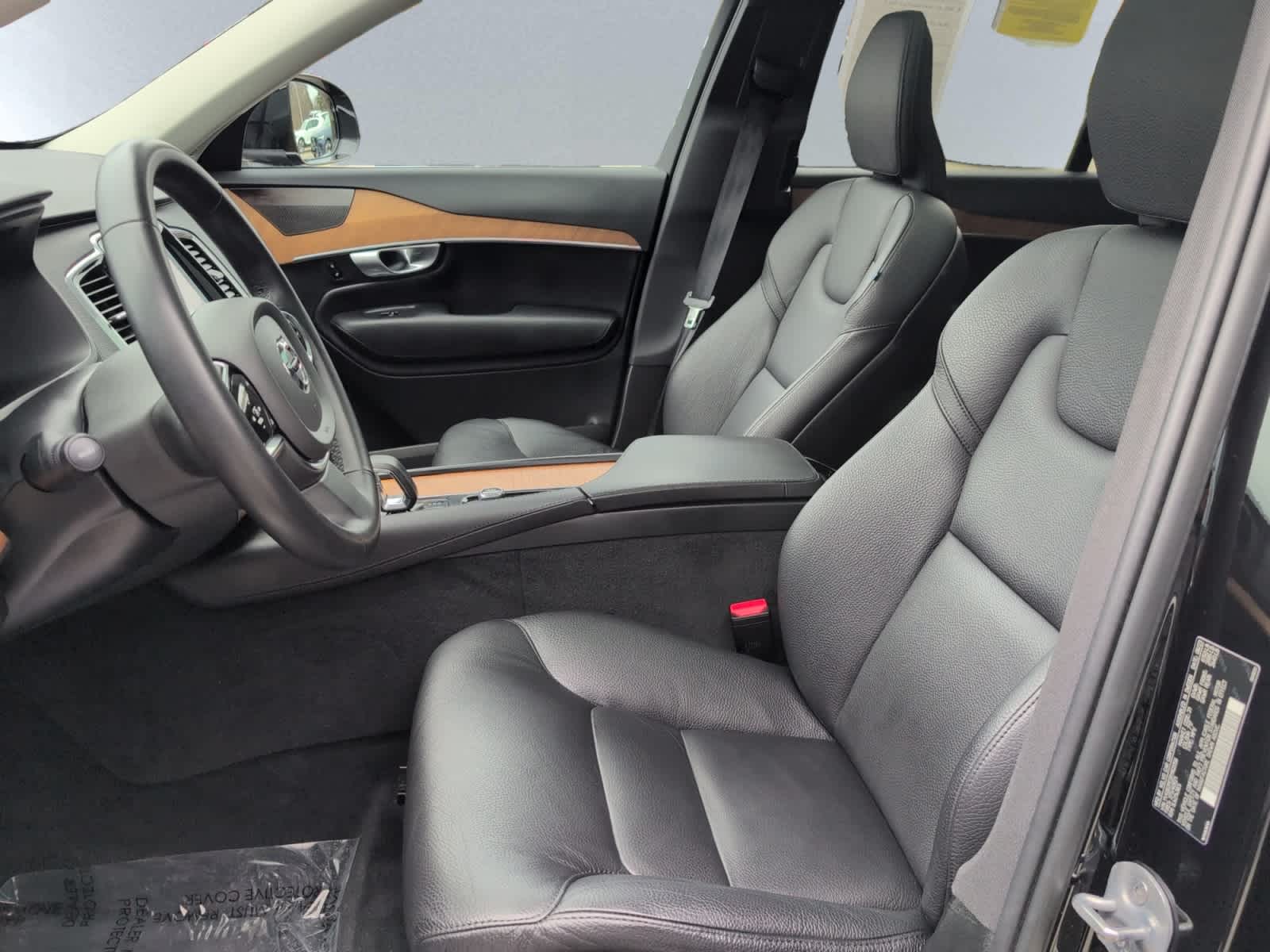 used 2024 Volvo XC90 car, priced at $39,998